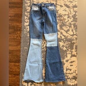 Women’s Hollister Flare Leg Jeans Size 1 regular